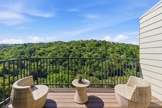 1040 Continentals Way, Belmont CA: https://media.crmls.org/mediaz/e7044d58-f361-4363-9fe4-5d434649be75.jpg