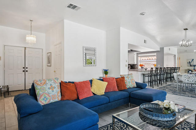 1479 E Francis Drive, Palm Springs CA: https://media.crmls.org/mediaz/e7046bec-2d29-4d84-ae16-9412d4867f9b.jpg
