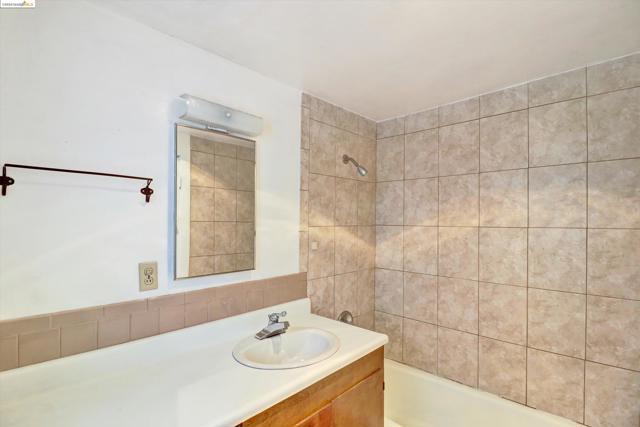 Image 32 of 60 For 600 Prospect Ave