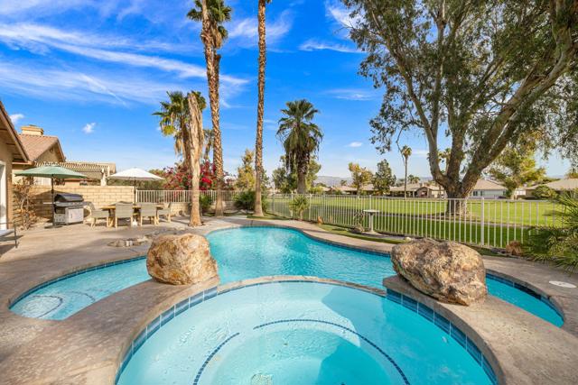 49620 Lincoln Drive, Indio CA: https://media.crmls.org/mediaz/e7050841-ad9f-4718-82f9-98d1aa158a22.jpg
