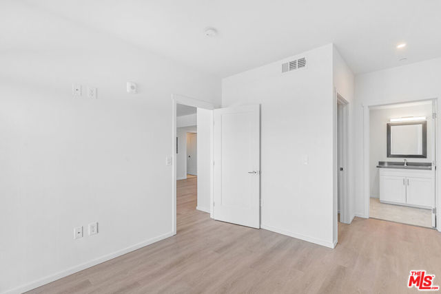 1227 N Berendo Street, Los Angeles CA: https://media.crmls.org/mediaz/e705085c-8833-41aa-94df-2d115630aec8.jpg