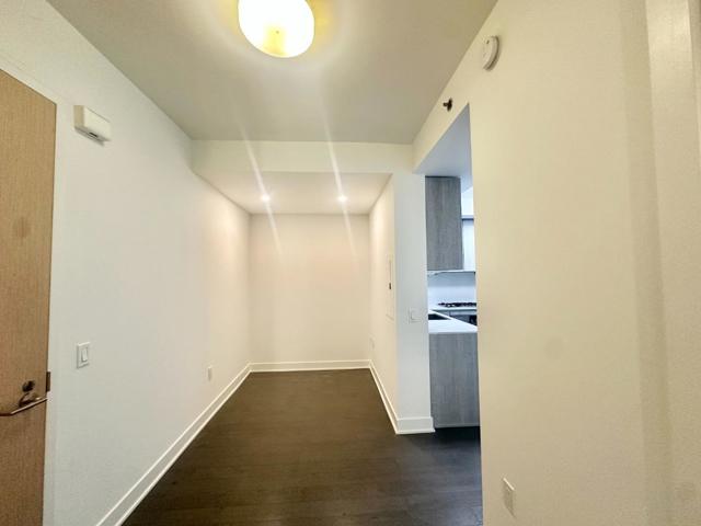 318 Main Street, San Francisco CA: https://media.crmls.org/mediaz/e705f4ad-5846-4d2c-8467-44a16b4e074a.jpg