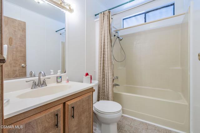 24425 Woolsey Canyon Road, Canoga Park CA: https://media.crmls.org/mediaz/e706afc7-4520-493a-88bd-7d7a12b5e81d.jpg