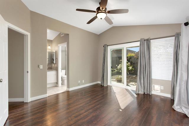 1842 Corte Pulsera, Oceanside CA: https://media.crmls.org/mediaz/e7078ebd-5677-4ab9-821c-aa855ae58462.jpg