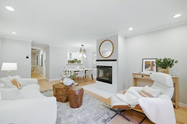 181 Ada Avenue, Mountain View CA: https://media.crmls.org/mediaz/e707c462-0aaf-4182-8591-575ef52c11c0.jpg