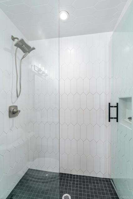 818 7th Street, Coronado CA: https://media.crmls.org/mediaz/e7089e94-a175-4081-afdb-19687ec1034a.jpg