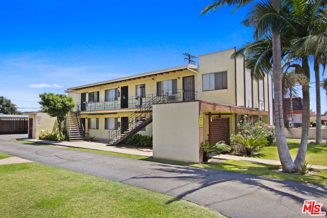 7908 Duchess Drive, Whittier CA: https://media.crmls.org/mediaz/e709e96d-d7fb-4ff6-9dbd-1e3372ed6198.jpg