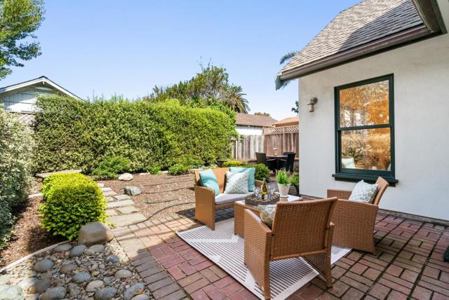 910 Pelton Avenue, Santa Cruz CA: https://media.crmls.org/mediaz/e709face-6791-41d3-a297-a80d99594629.jpg