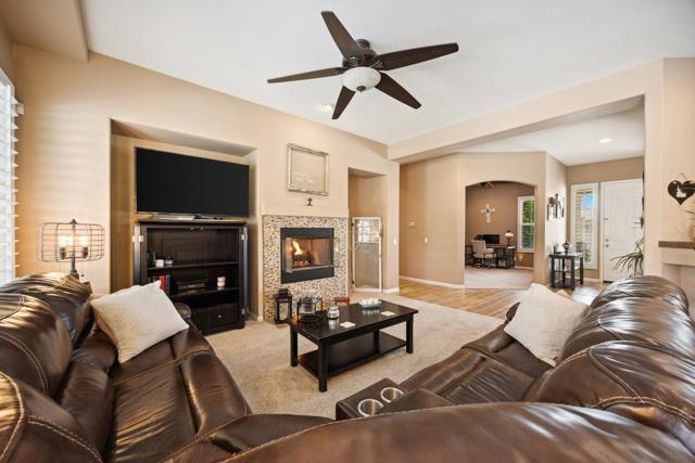 79976 Castille Drive, La Quinta CA: https://media.crmls.org/mediaz/e70b1353-8bd8-4008-a35a-88d529b048b8.jpg