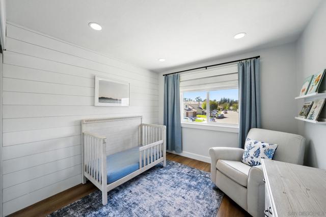 12135 Via San Loreno, San Diego CA: https://media.crmls.org/mediaz/e70b5e49-6a86-4c01-99ee-13f6bba44839.jpg