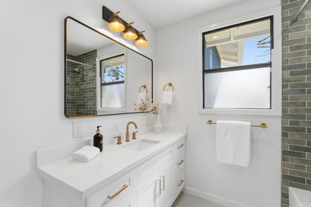 Image 19 of 37 For 319 30th Avenue