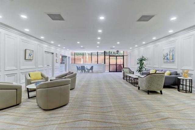 230 W Laurel Street, San Diego CA: https://media.crmls.org/mediaz/e70b7b2d-6239-4435-9f4a-bb8df2eca959.jpg