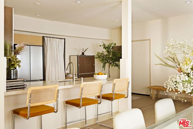 1717 Malcolm Avenue, Los Angeles CA: https://media.crmls.org/mediaz/e70bb24f-83a1-4b07-a872-833a26f5c98a.jpg