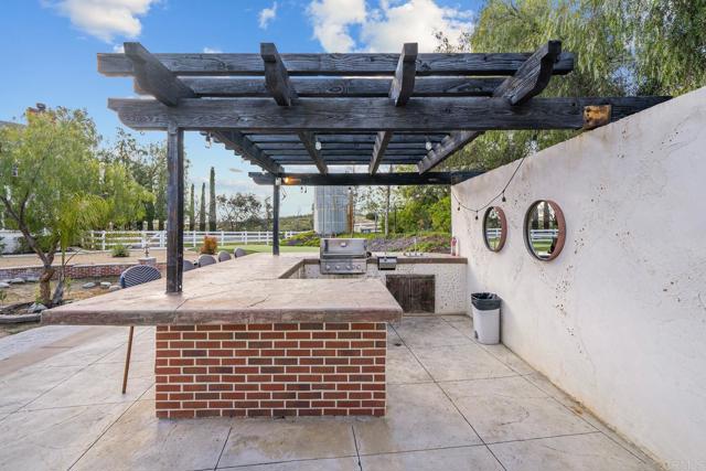 Image 54 of 75 For 39480 Norbro Court