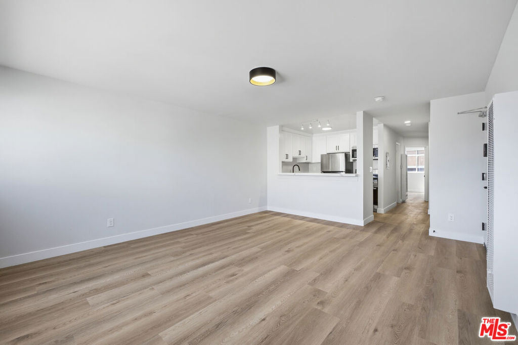 1337 S Hoover Street #1505 # 4