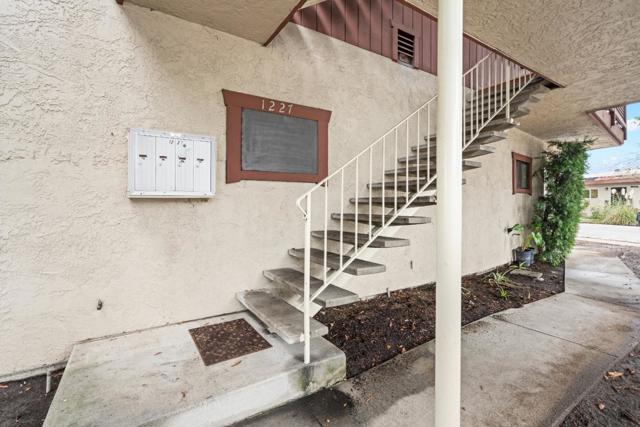 1227 Woodside Road, Redwood City CA: https://media.crmls.org/mediaz/e70caec0-1832-4eb2-957a-1091bfc9c48e.jpg