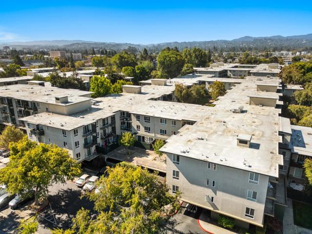 845 N Humboldt Street, San Mateo CA: https://media.crmls.org/mediaz/e70df954-3257-47ce-8aa6-11bec995f3a9.jpg