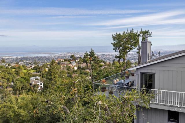 560 California Way, Woodside CA: https://media.crmls.org/mediaz/e70f0ef5-5e25-4aa5-b70e-d45ac5f9c09a.jpg