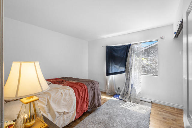 1461 Lexington Court, Camarillo CA: https://media.crmls.org/mediaz/e70f4dcc-b08d-419e-b486-992dcc524677.jpg