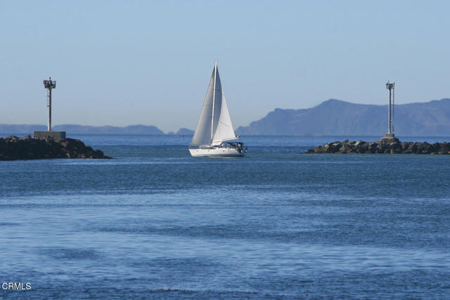 Detail Gallery Image 31 of 40 For 387 389 Highland Dr, Oxnard,  CA 93035 - 4 Beds | 2 Baths