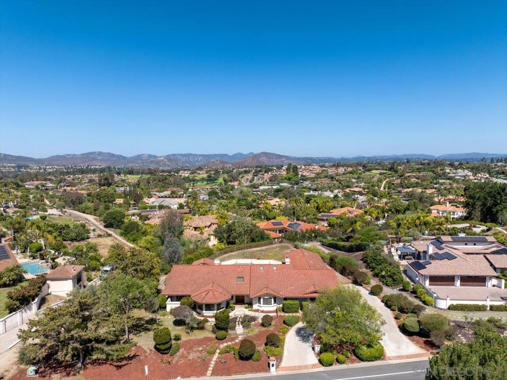 17648 Valle Verde Rd - photo 2
