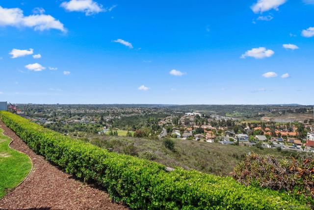 8396 High Winds, San Diego CA: https://media.crmls.org/mediaz/e70f8e9f-8be0-47f8-84b9-a1fbb18b312a.jpg