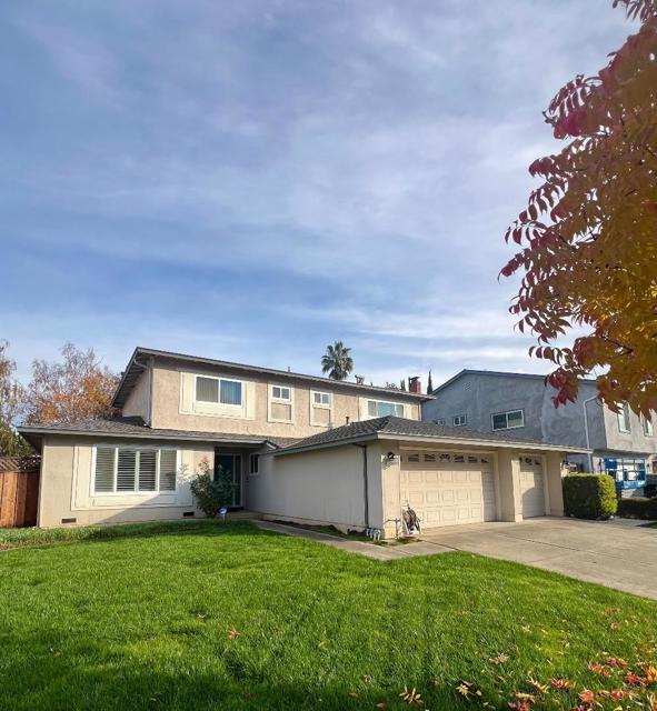7290 Orchard Drive, Gilroy CA: https://media.crmls.org/mediaz/e7108519-5fea-4147-ba7f-89f8e3a59ebc.jpg