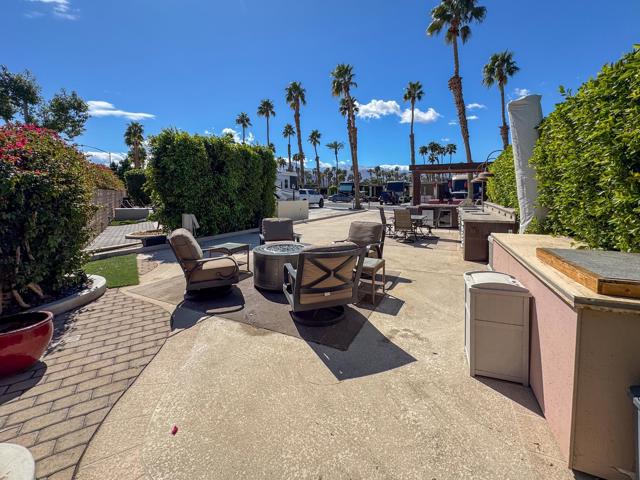 80394 Ave 48, Indio CA: https://media.crmls.org/mediaz/e710b164-b701-4698-833d-a8af03094f61.jpg