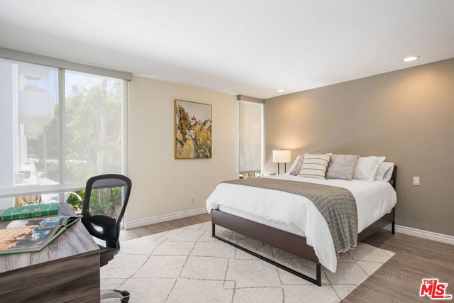 2170 Century Park East, Los Angeles CA: https://media.crmls.org/mediaz/e710b9ad-fe94-4785-9c3f-996b05dba643.jpg