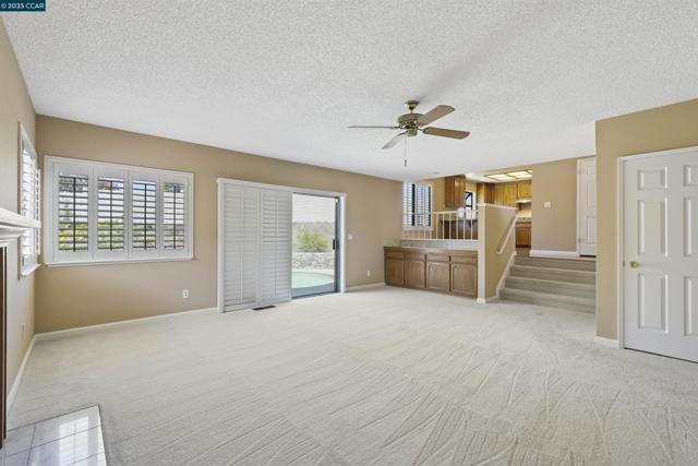 5535 Edgeview Dr, Discovery Bay CA: https://media.crmls.org/mediaz/e711289b-b6cb-43a5-b24d-0732dcff0c72.jpg