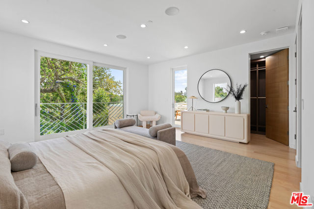 11622 Charnock Road, Los Angeles CA: https://media.crmls.org/mediaz/e7122a66-3128-47de-998d-d74927075e2a.jpg