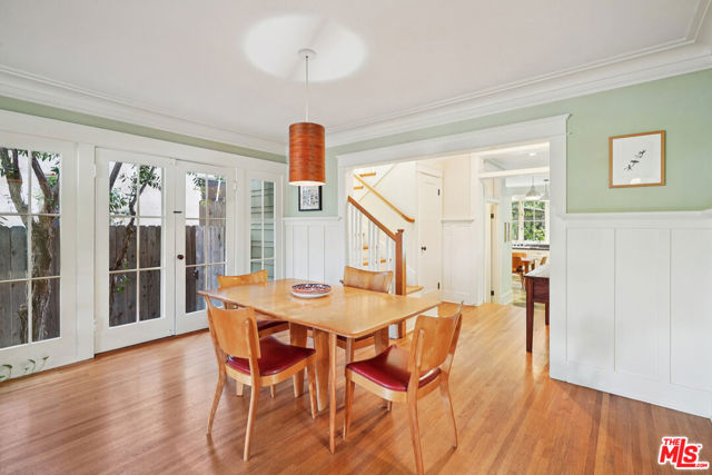 813 Crestmoore Place, Venice CA: https://media.crmls.org/mediaz/e712474a-bb07-4014-8bde-82894b84d9e8.jpg