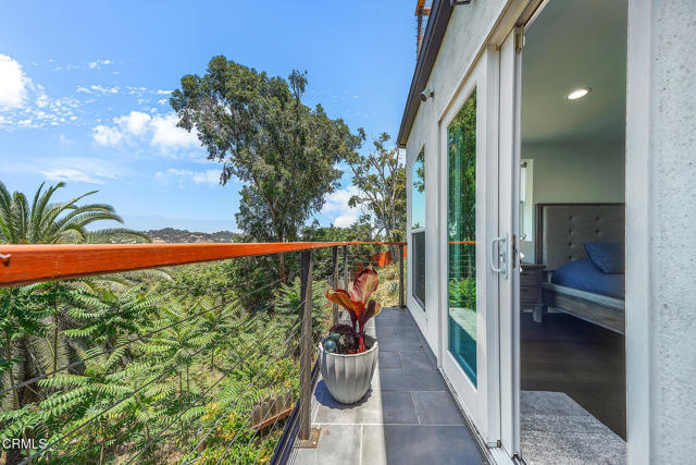 4255 Raynol Street, Los Angeles CA: https://media.crmls.org/mediaz/e712bd6f-0c99-4a98-bc95-018966b65ed2.jpg