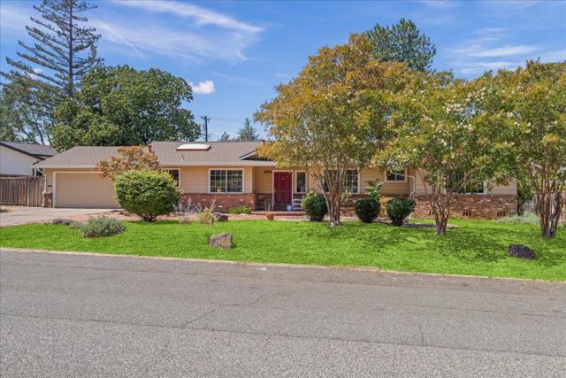 20211 Argonaut Drive, Saratoga CA: https://media.crmls.org/mediaz/e712f917-1202-4ff8-a9ef-6f5ed80d58c4.jpg