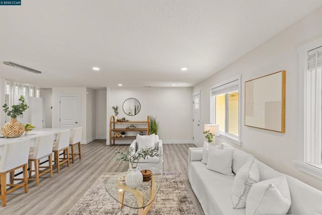 3319 Claudia Dr, Concord CA: https://media.crmls.org/mediaz/e71337ab-22a8-4dc3-9dea-561a4116abce.jpg