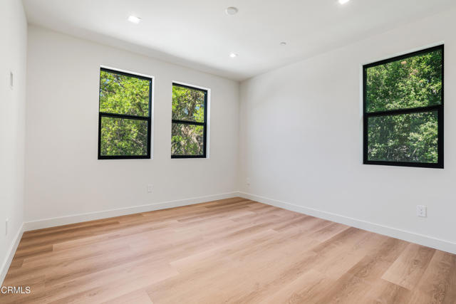 Detail Gallery Image 38 of 68 For 2821 Los Robles Rd, Thousand Oaks,  CA 91362 - 3 Beds | 2/1 Baths