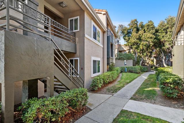 Detail Gallery Image 2 of 37 For 7565 Charmant Dr #615,  San Diego,  CA 92122 - 2 Beds | 2 Baths