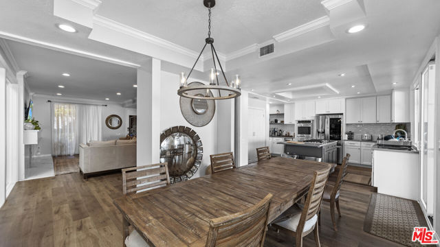663 W Terrylynn Place, Long Beach CA: https://media.crmls.org/mediaz/e714b7b0-1a70-42d3-8658-c8fb48e13c6b.jpg