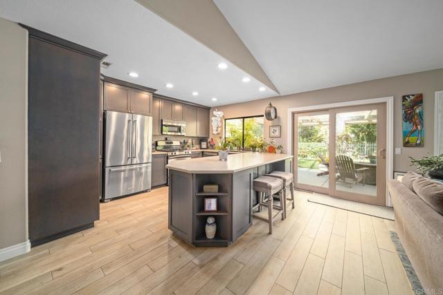 Detail Gallery Image 15 of 39 For 4320 Los Padres Dr, Fallbrook,  CA 92028 - 2 Beds | 2 Baths