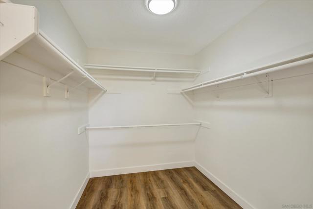 1103 Countrywood Ln, Vista CA: https://media.crmls.org/mediaz/e71720ab-b79b-4517-bd9c-9e7af015a680.jpg