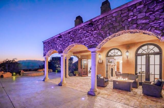 18113 El Brazo, Rancho Santa Fe CA: https://media.crmls.org/mediaz/e71792a8-05a6-4854-a2d8-9069bf280bc3.jpg
