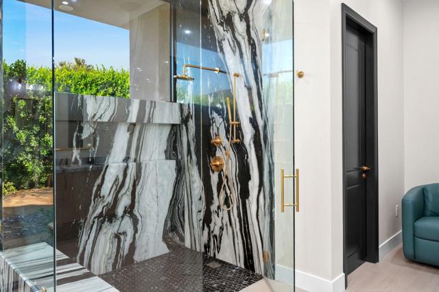 77300 Coyote Creek, Indian Wells CA: https://media.crmls.org/mediaz/e717ac93-7e6b-459e-9a12-a34eaffbeabf.jpg