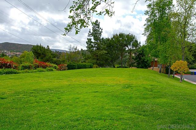 1150 ALOE CT., San Marcos CA: https://media.crmls.org/mediaz/e717f0cb-c561-46e3-946e-186432248005.jpg