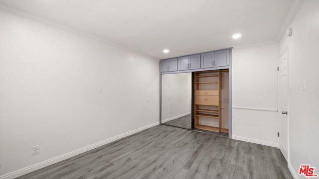6311 La Tijera Boulevard, Los Angeles CA: https://media.crmls.org/mediaz/e7181722-cbbc-4acf-a4a9-b53e5ea2ee7a.jpg