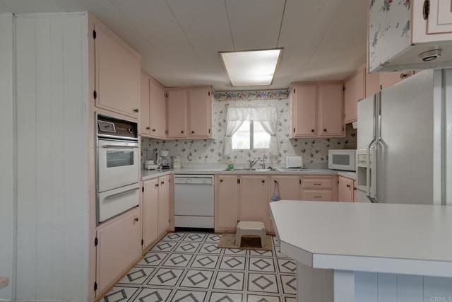 Detail Gallery Image 2 of 9 For 1010 Palm Canyon #32,  Borrego Springs,  CA 92004 - 2 Beds | 2 Baths