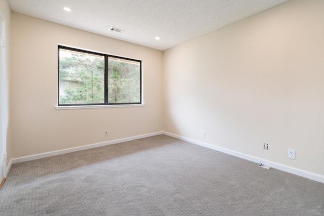 6 Sorrel Lane, San Carlos CA: https://media.crmls.org/mediaz/e71850da-e299-405a-9dac-b9b3d4ae09a7.jpg