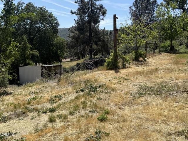 22600 Sunrise Court, Tehachapi CA: https://media.crmls.org/mediaz/e7189115-6917-4fe2-a9ad-0926b8e1d04e.jpg