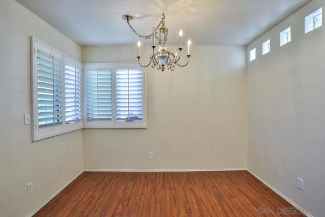 327 61st STREET, San Diego CA: https://media.crmls.org/mediaz/e718b89a-5403-42f0-aa90-8cde607b9d72.jpg