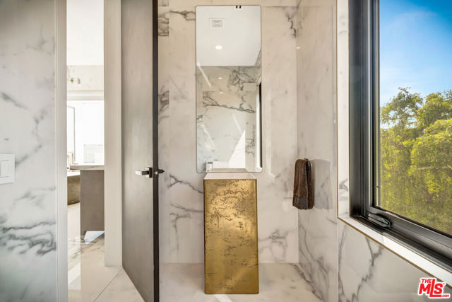 5944 Filaree, Malibu CA: https://media.crmls.org/mediaz/e7190bb2-aea0-4509-afee-6ef63826e3b3.jpg