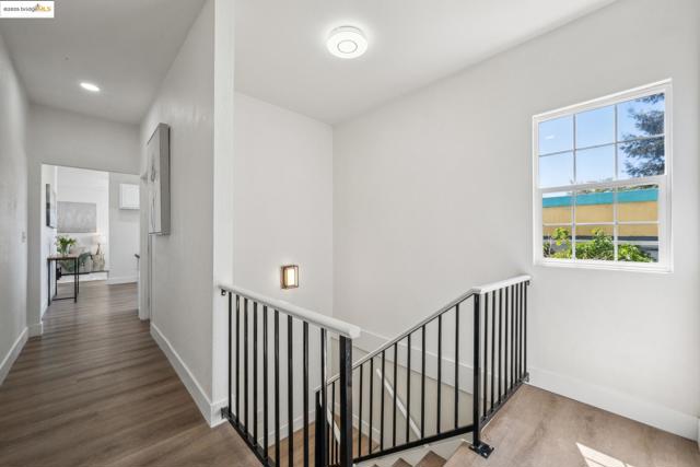 Image 23 of 41 For 1086 61st St